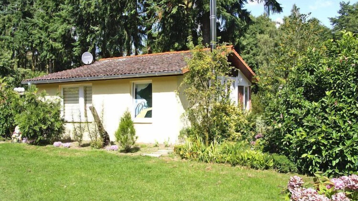 Parchim House | Ferienhaus Vieting direkt am Eldeufer in Parchim