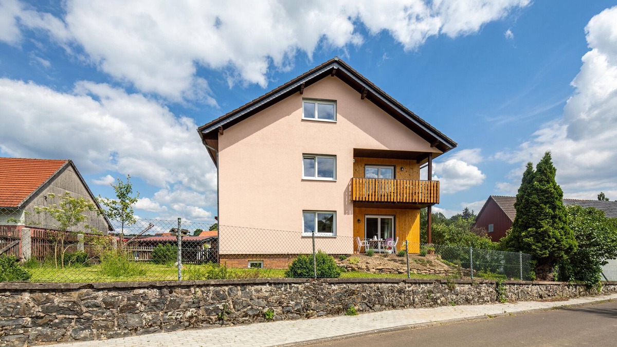 Radmuhl Apartment | Ferienhof im Salzbachtal – Grashüpfer Plus für bis zu sechs Personen