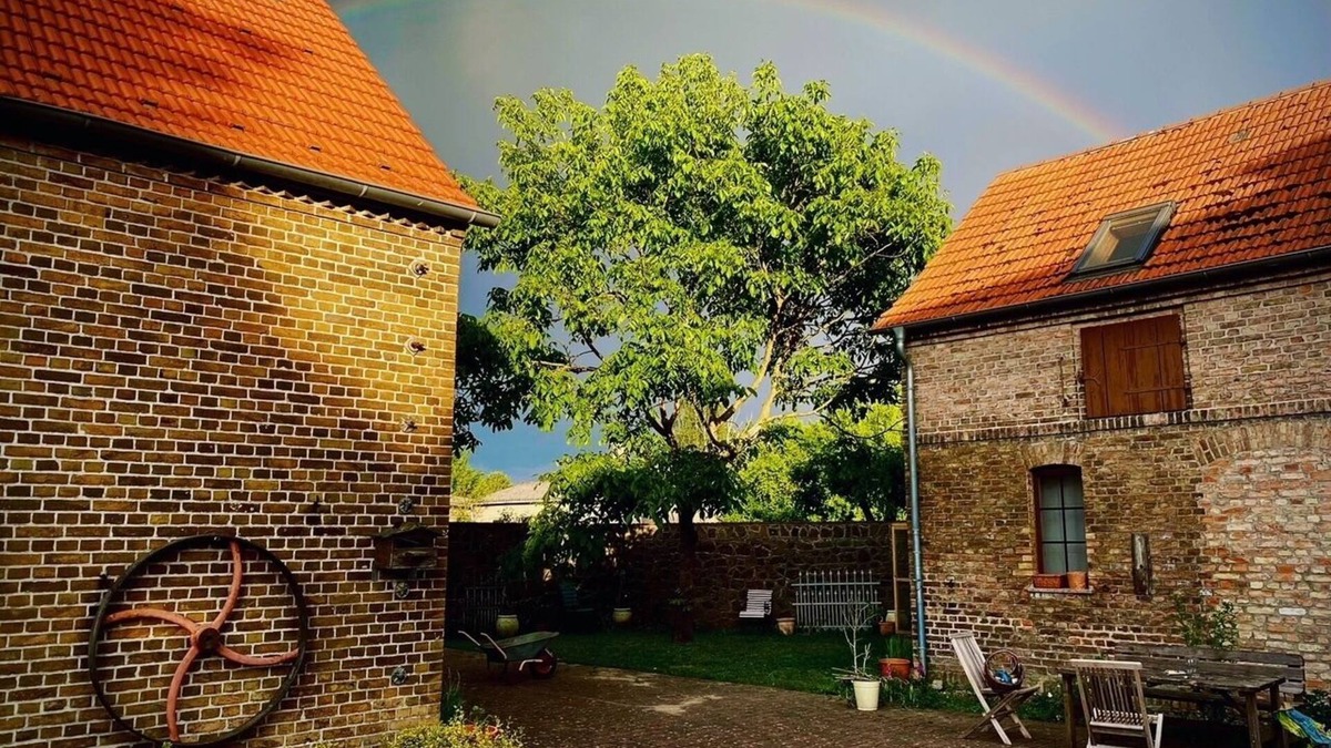 Boitzenburger Land Apartment | Ferienhof Schmetterlingsgarten - Holiday apartment 1 "former stable" with garden