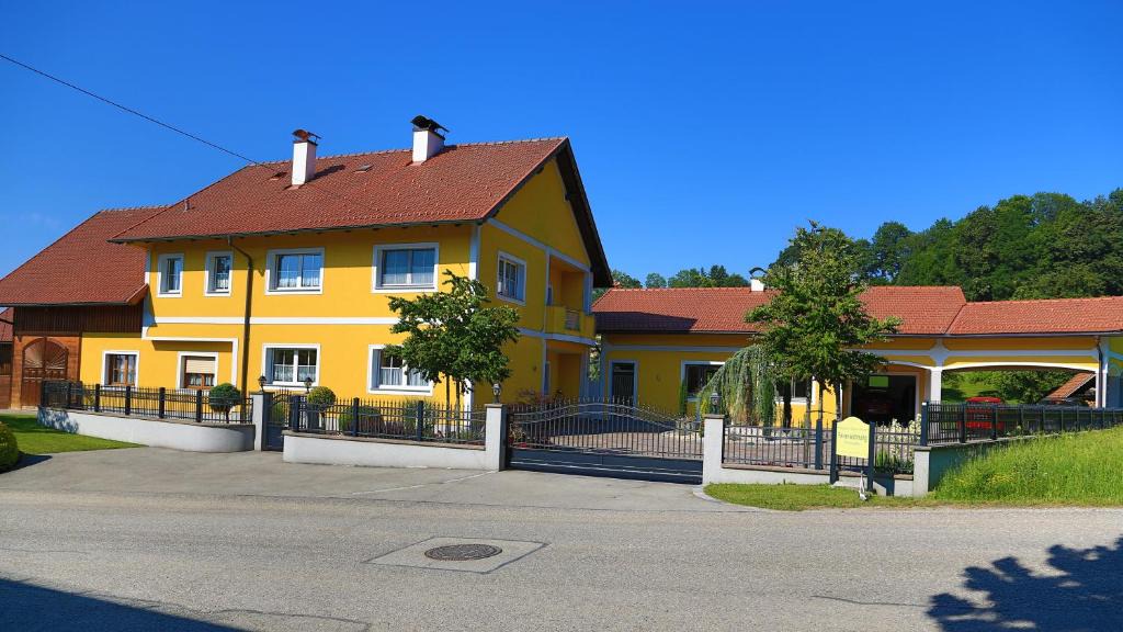 Wallern an der Trattnach Apartment | Ferienwohnungen Hanetseder