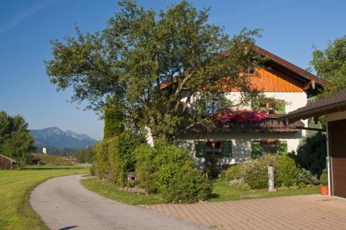Teisendorf Apartment | Ferienwohnung Sattler