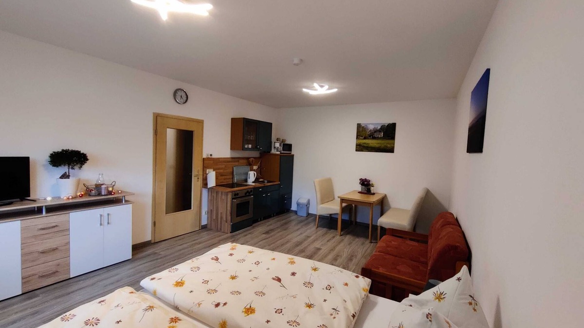Neundorf Apartment | Ferienwohnung Paula - Ferienwohnung Brunow