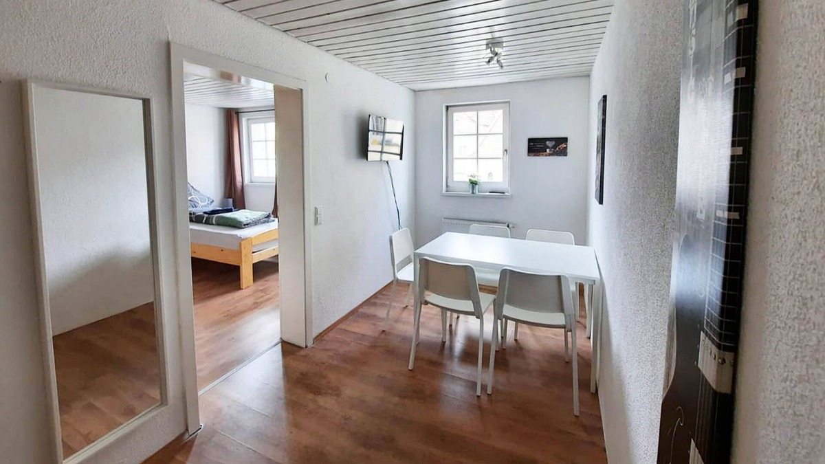 Unterboihingen Apartment | Ferienwohnung Bw33, 75qm, 3 Schlafzimmer, Max. 5 Personen