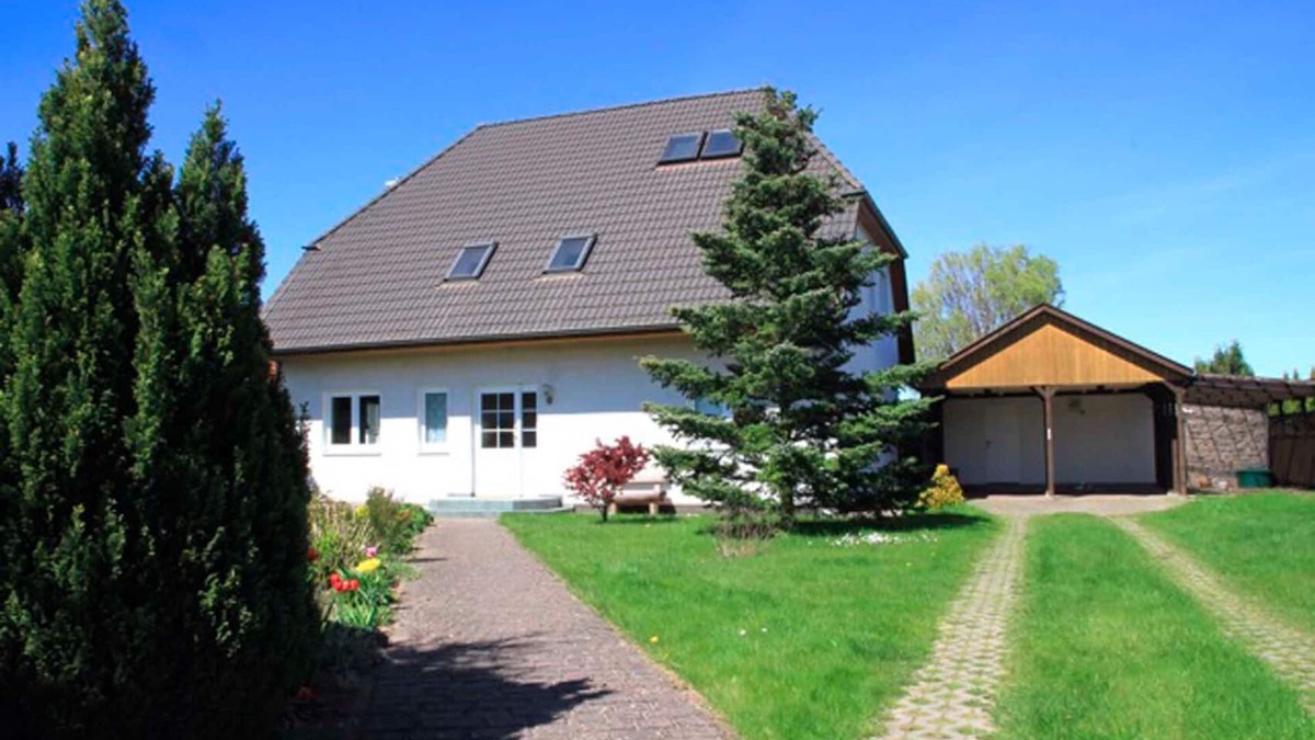 Ahrenshagen-Daskow Apartment | Ferienwohnung/app. für 4 Gäste mit 90m² in Ahrenshagen-daskow