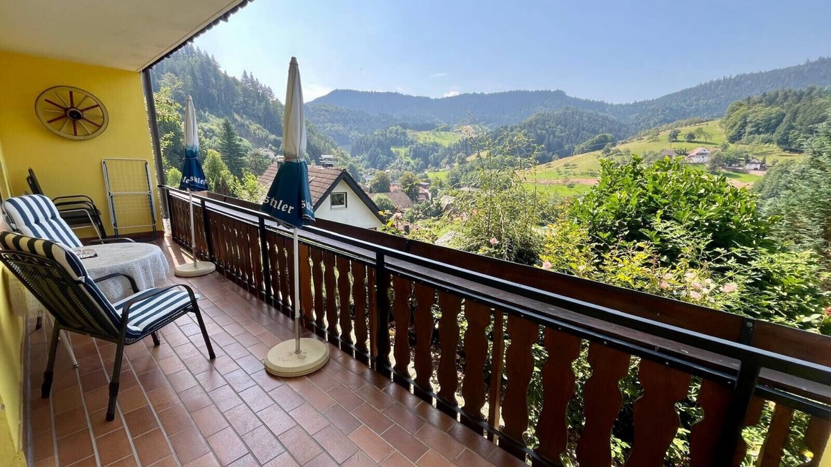 Loecherberg Apartment | Ferienwohnung 105qm, 3 Schlafzimmer, max. 6 Personen