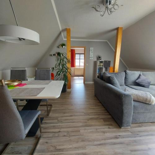 Studenitz-Schonermark Apartment | Ferienwohnung Urlaub mit Pferd, Hof Müggenburg