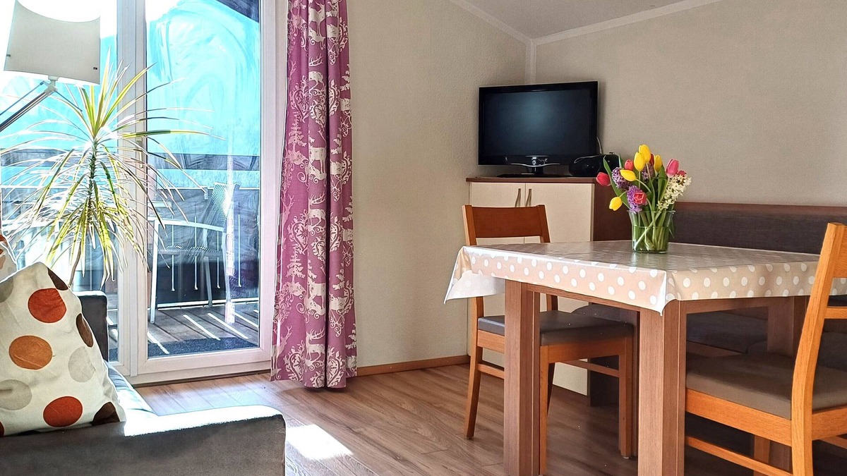 Aufham Apartment | Ferienwohnung 11 "Thumsee", Nichtraucher, 1 Schlafzimmer, Sat-TV, 4 Sterne, max. 2 Personen