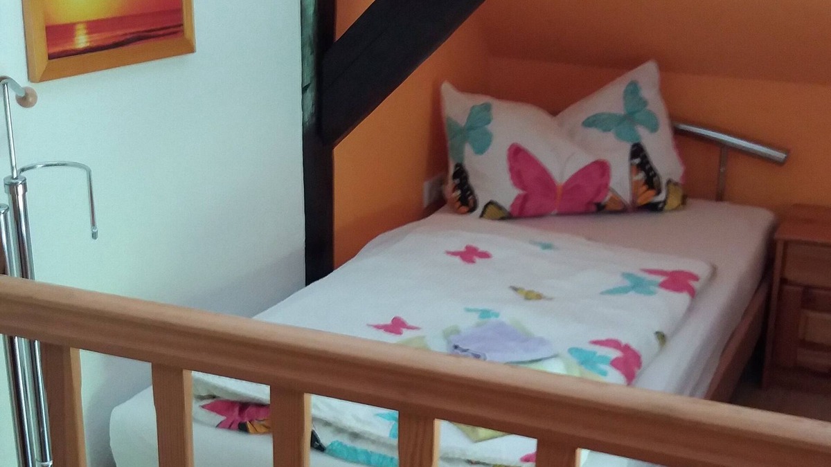 Seddiner See Apartment | Ferienwohnung 28 qm, Über 3 Etagen, mit Schlafboden, Max. 2 Personen