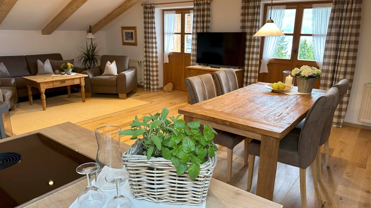 Abwinkl Apartment | Ferienwohnung 3 - See- Suite - Schlosserhof am See