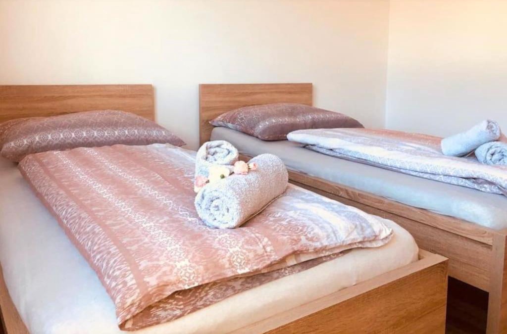 Hafendorf Apartment | Ferienwohnung - 3 Zimmer, Petrovic