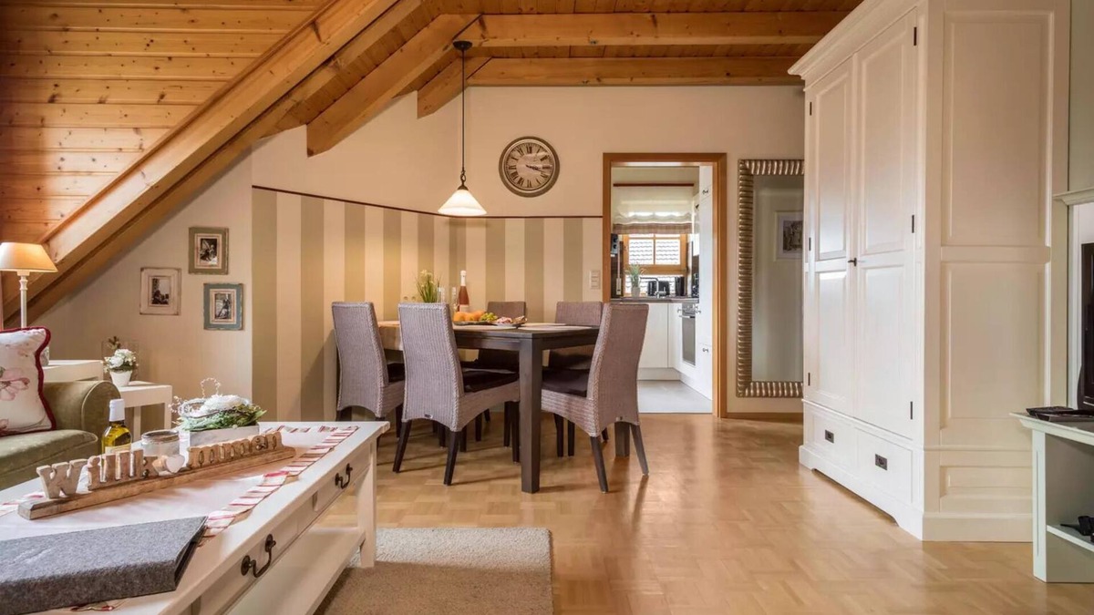 Neufrach Apartment | Ferienwohnung 5, 98qm, 3 Schlafzimmer, max. 5 Personen