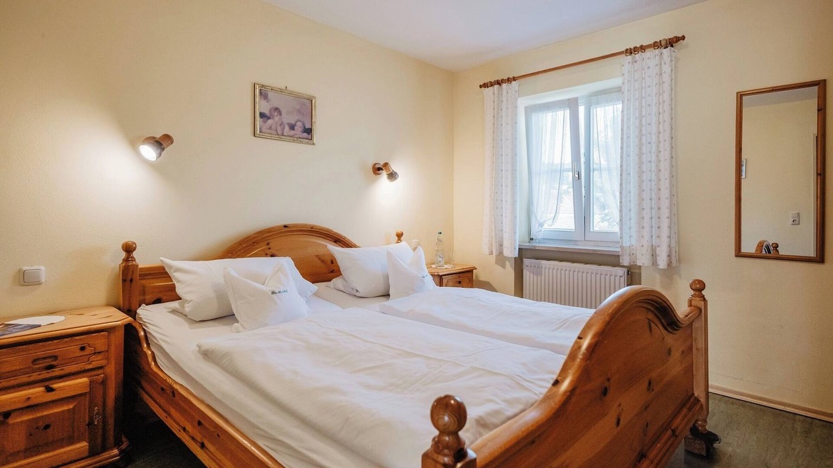 Hirschbach Apartment | Ferienwohnung 50qm | Landhaus-FeWo mit getrenntem Wohn- und Schlafraum