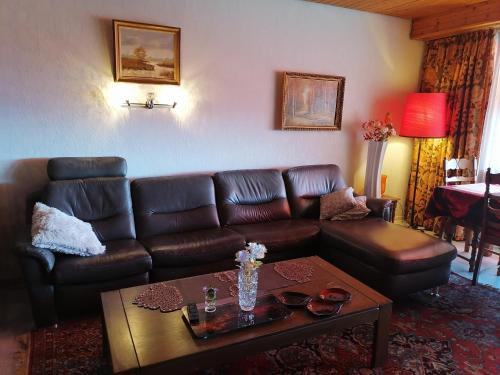 Lostorf Apartment | Ferienwohnung 53m2 möbliert mit Internet TV Küche & schöner Aussicht in zwischen Olten und Aarau mieten