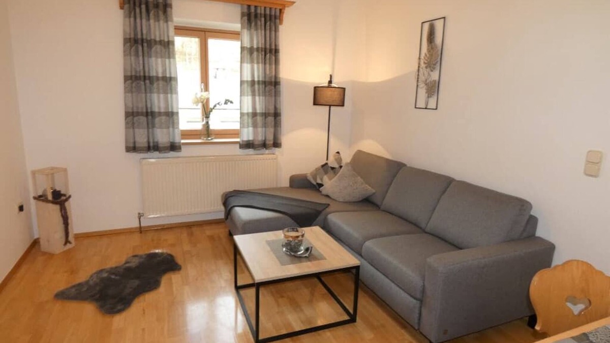 Wildenranna Apartment | Ferienwohnung (60qm) mit Balkon, WLAN und Parkplatz