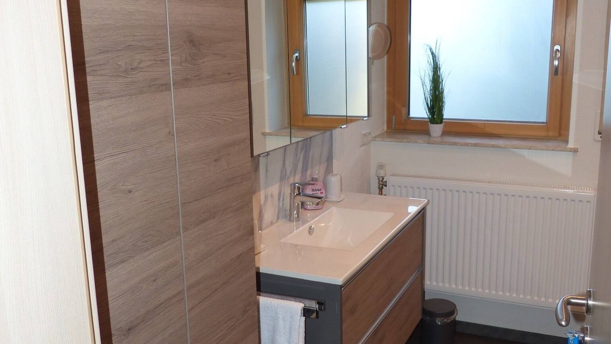 Messstetten Apartment | Ferienwohnung 70qm, mit 1 Schlafzimmer, 1 Wohnzimmer und Terrasse