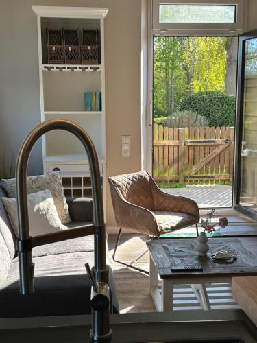 Vitzdorf Apartment | Ferienwohnung Alte Schule Vitzdorf im Hamptons-Stil mit großer Terrasse!