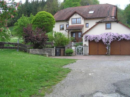 Ochsenfurt Apartment | Ferienwohnung Am Alten Berg