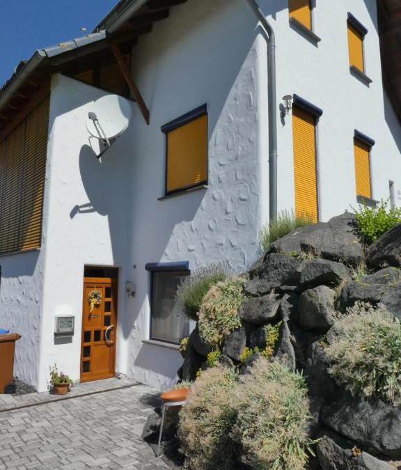 Kurtscheid Apartment | Ferienwohnung am Klosterweg Rhein-Westerwald