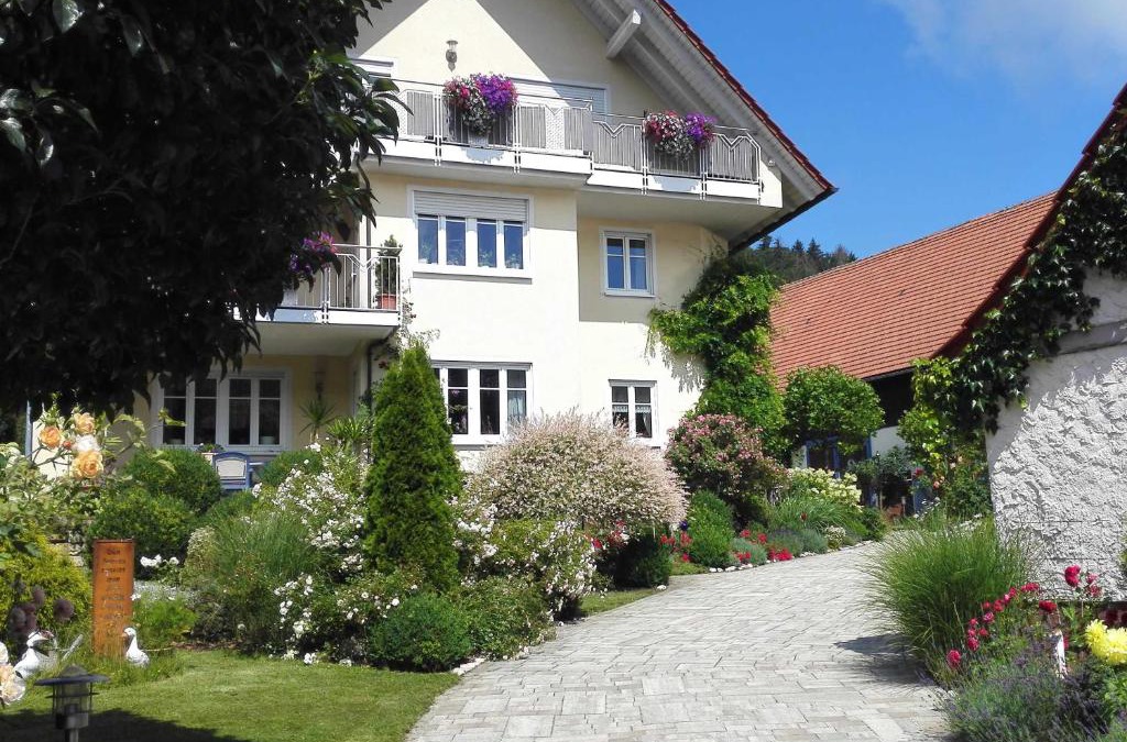 Ebermannstadt Apartment | Ferienwohnung am Rosengarten