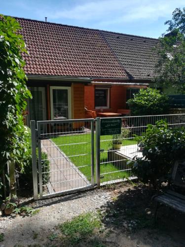Michendorf Apartment | Ferienwohnung Am Wald