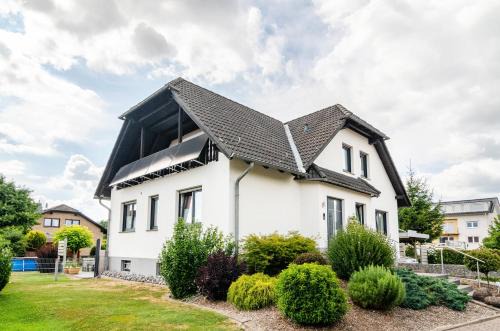 Warburg Apartment | Ferienwohnung an der Ohme