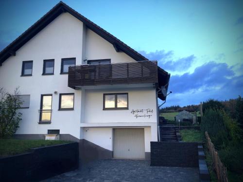 Eppelborn Apartment | Ferienwohnung "Apartment Paul" Eppelborn - Stilvolles Apartment mit Terrasse, Parkplatz & zentrale Lage