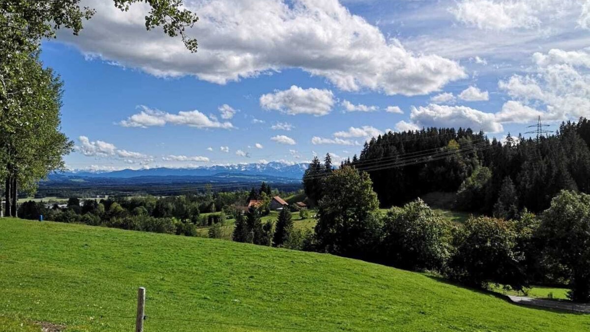 Kaufbeuren Apartment | Ferienwohnung auf dem Bauernhof, Idyllisch am Stadtrand von Kaufbeuren