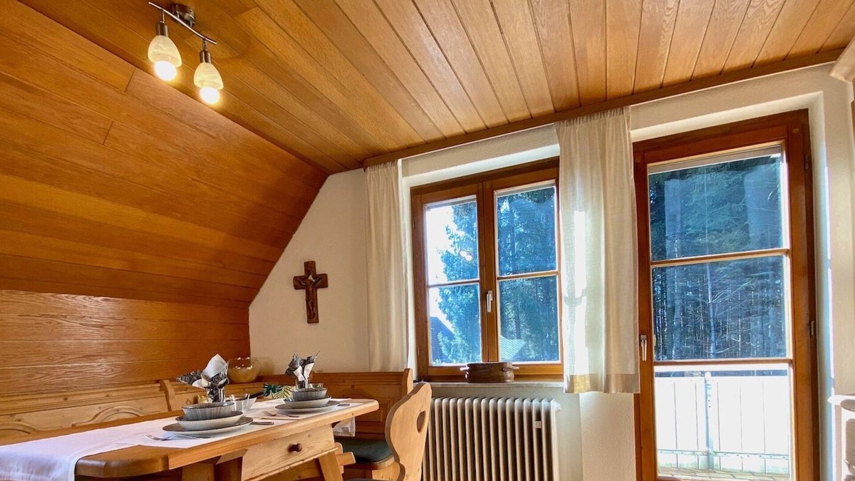 Sigmarszell Apartment | Ferienwohnung Blumenoase - Gemütliche Ferienwohnung Zwischen Allgäu und Bodensee