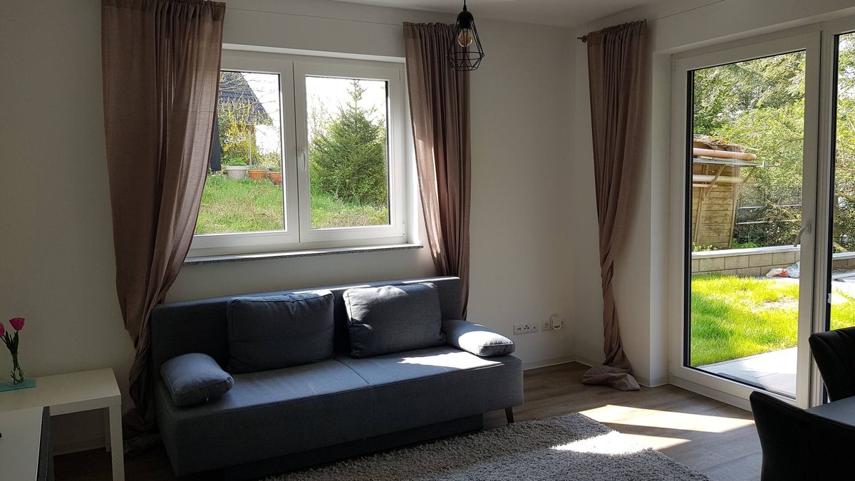Sankt Johann Apartment | Ferienwohnung Eifelglück mit Terrasse