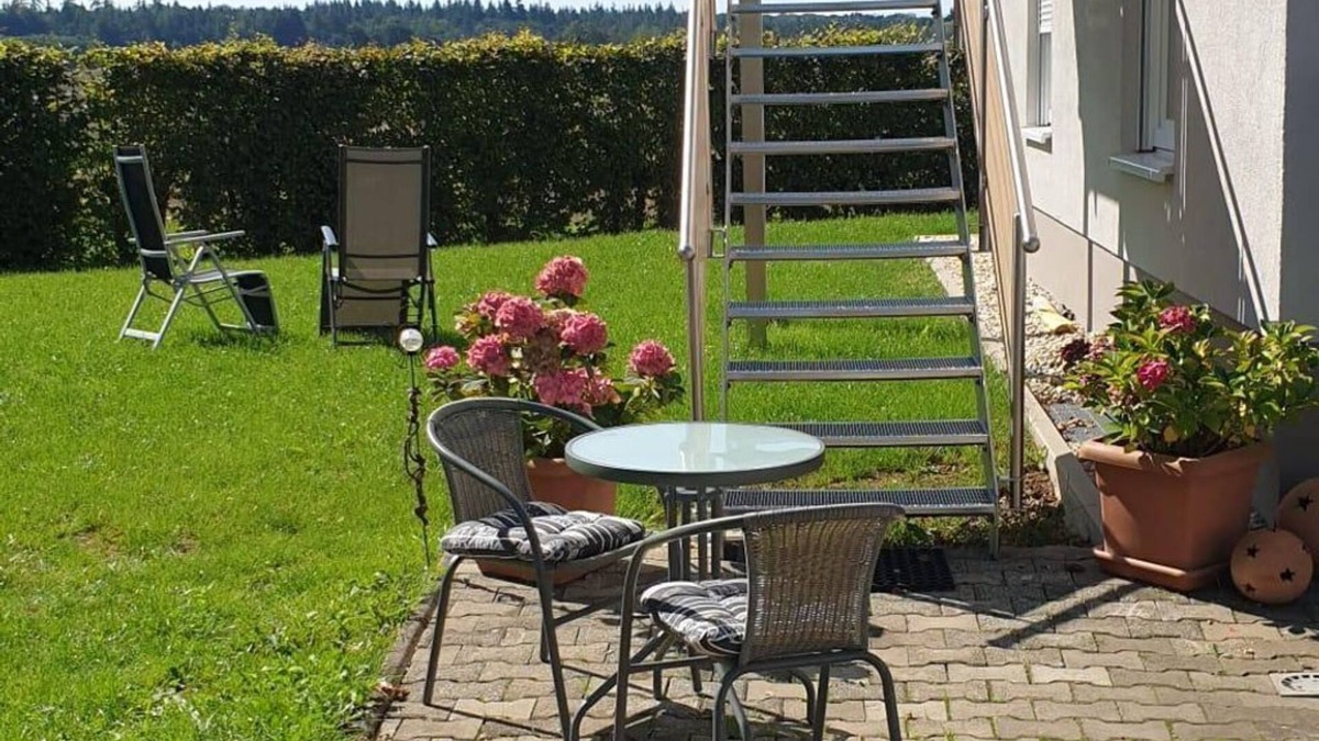 Hupperath Apartment | Ferienwohnung Eifelglück Hupperath - Appartement/fewo, Dusche, WC, 1 Schlafraum