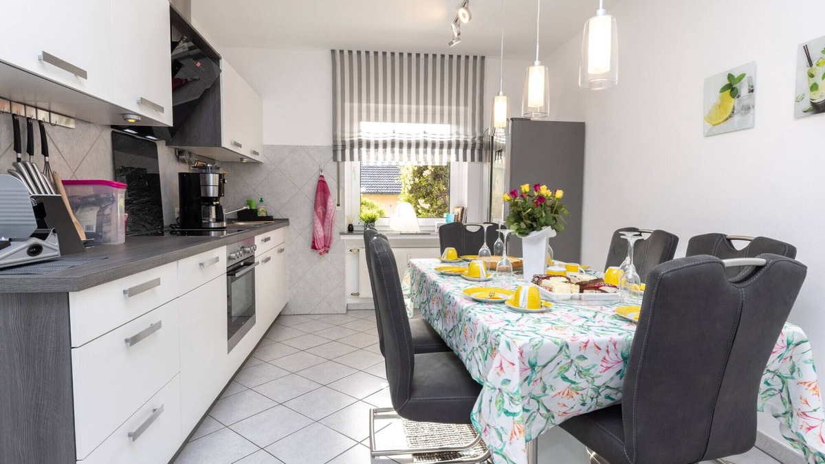 Herzhausen Apartment | Ferienwohnung Erdgeschoss mit Zwei Schlafzimmern