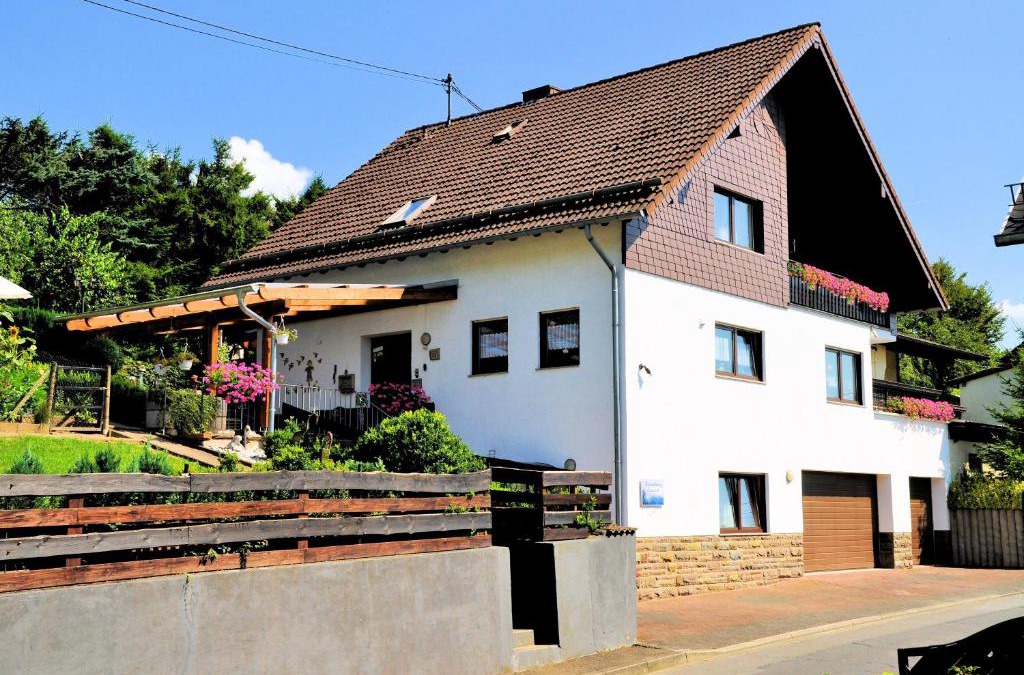 Alsbach House | Ferienwohnung Eudenbach