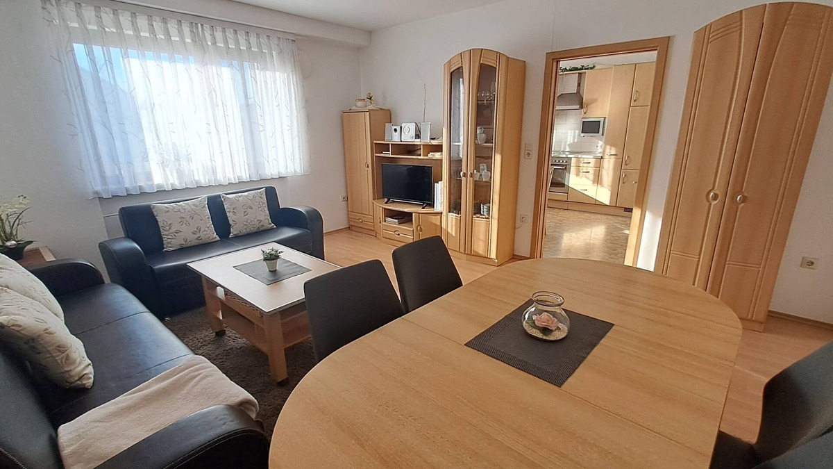 Glott Apartment | Ferienwohnung für bis zu 5 Personen mit Federkernmatratzen, top ausgestattete Küche und vielem Mehr
