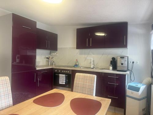 Schoenwies Apartment | Ferienwohnung für Gruppen oder Familien