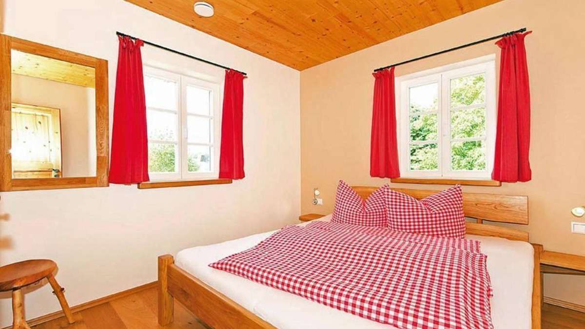 Hinterhermsdorf Apartment | Ferienwohnung "goldstein", 2 Schlafräume - Ferienhaus Winterbergblick