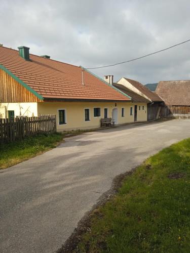 Laaben bei Neulengbach Apartment | Ferienwohnung Großleiten Alm
