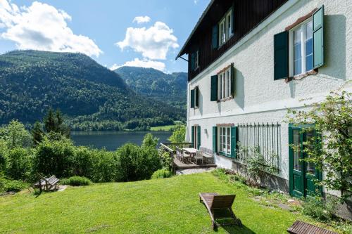 Grundlsee Apartment | Ferienwohnung Haus Meran - Your Austrian Home