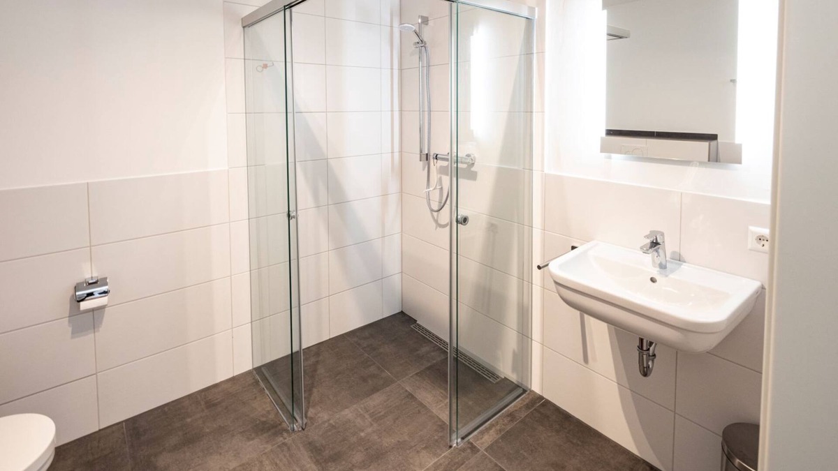 Conweiler Apartment | Ferienwohnung Herbst, 67 qm, 1 Schlafraum & 1 Wohn/schlafraum, Max. 4 Personen