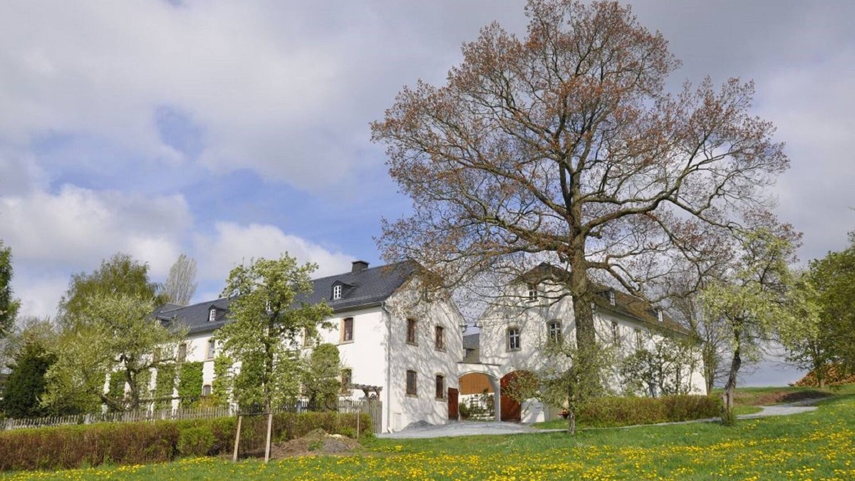 Berg Apartment | Ferienwohnung im Erdgeschoss und 2 Schlafzimmer