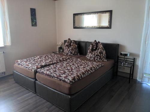 Grebenstein Apartment | Ferienwohnung im Grünen I