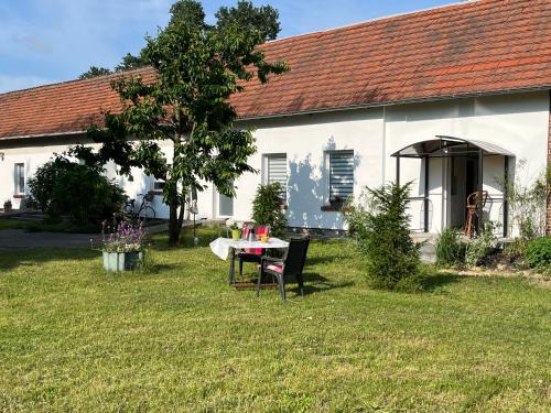 Bindow Apartment | Ferienwohnung im Grünen