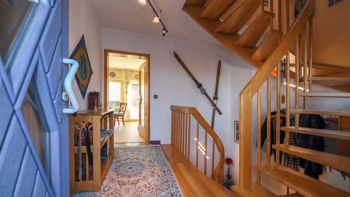 Brannenburg Apartment | Ferienwohnung Im Inntal Dahoam 80m² 2 Schlafzimmer Balkon, Terrasse, Zusätzliches WC, Vollausgestattete Küche