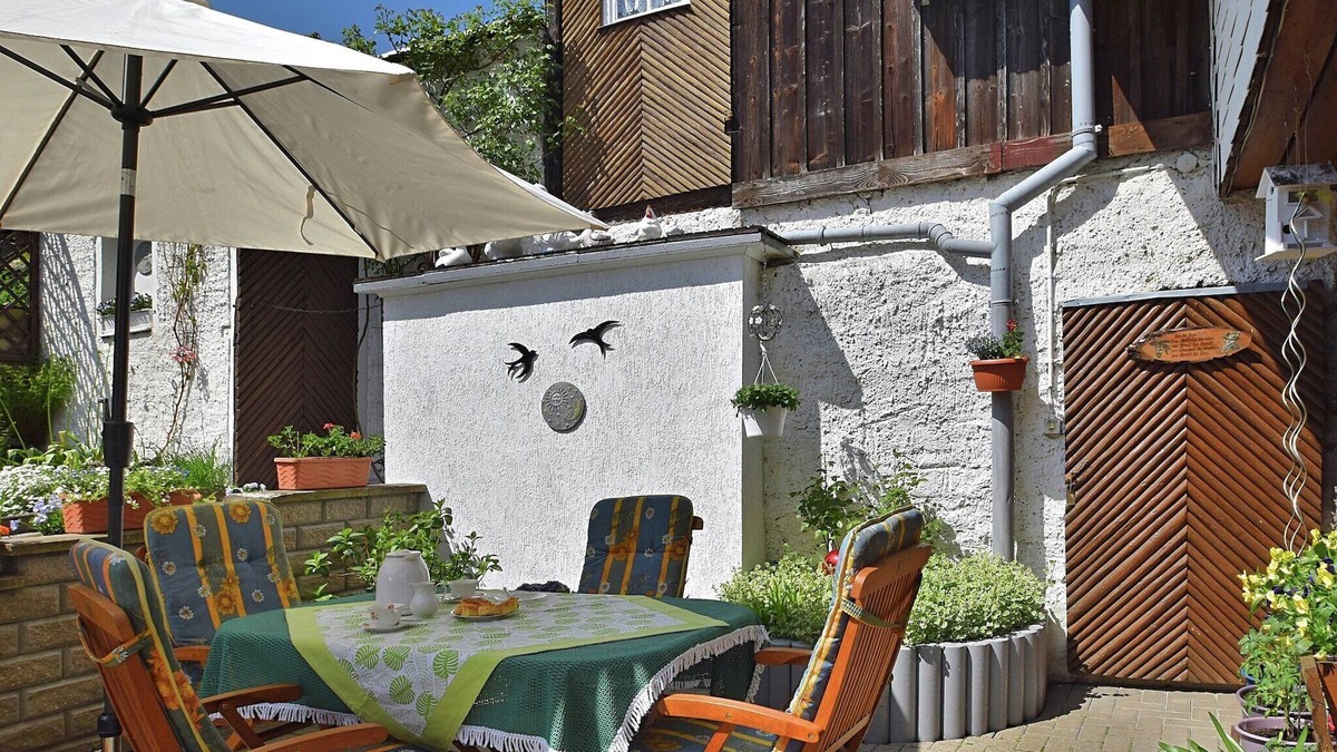 Deesbach Apartment | Ferienwohnung im Thüringer Wald mit Garten