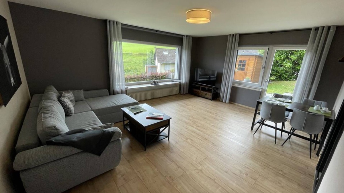 Hausen Apartment | Ferienwohnung "Im Wiesenrain" - Appartement/fewo, Dusche, WC, Terrasse