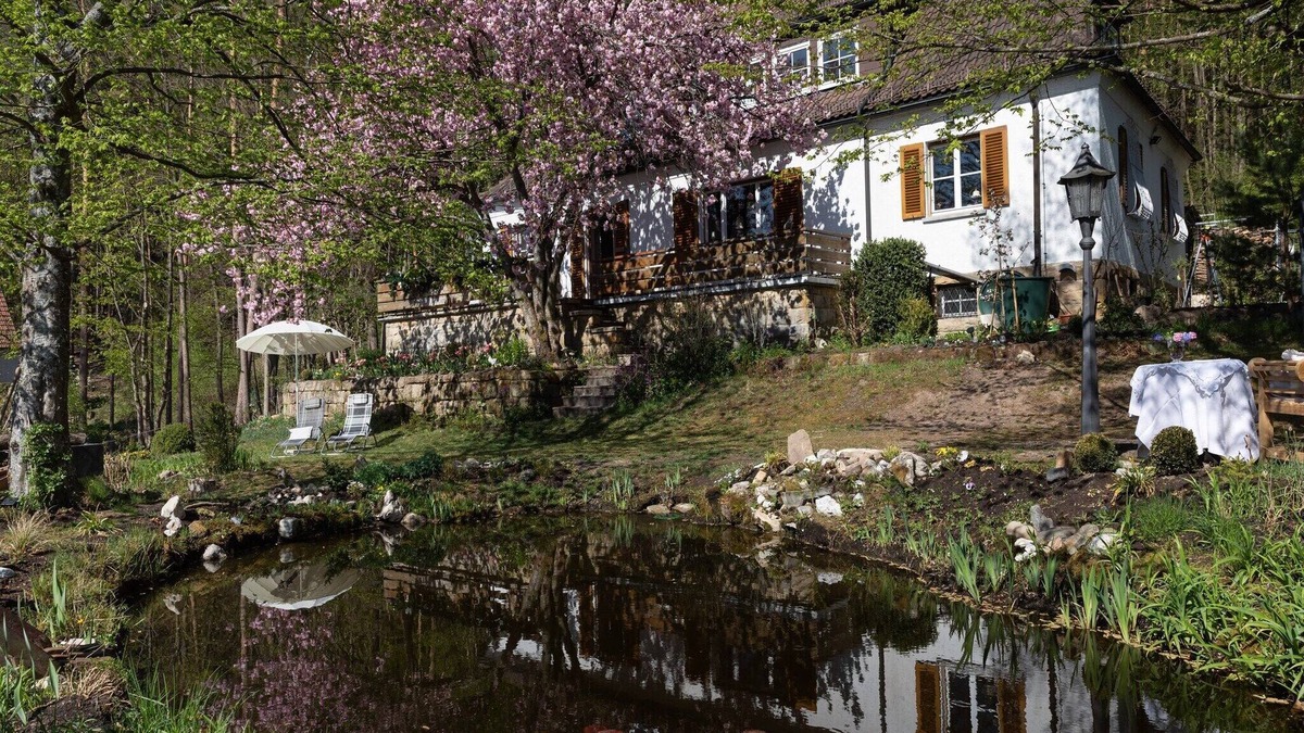 Weissenbrunn Apartment | Ferienwohnung in Oberfranken mit Garten
