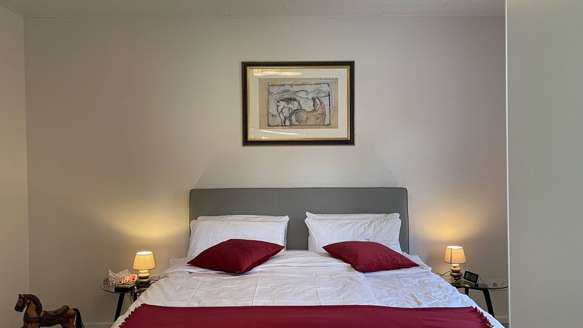 Hueckeswagen Apartment | Ferienwohnung in Sehr Ruhiger, Idyllischer Lage