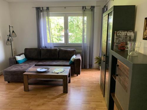Center Apartment | Ferienwohnung in zentraler Lage nähe Bahnhof mit 3 Schlafzimmern, Wohnzimmer, Küche, Bad, Gäste-WC und großem Balkon, Parkplätze vorhanden