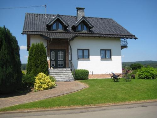 Dorsel Apartment | Ferienwohnung Irmgard Ewald