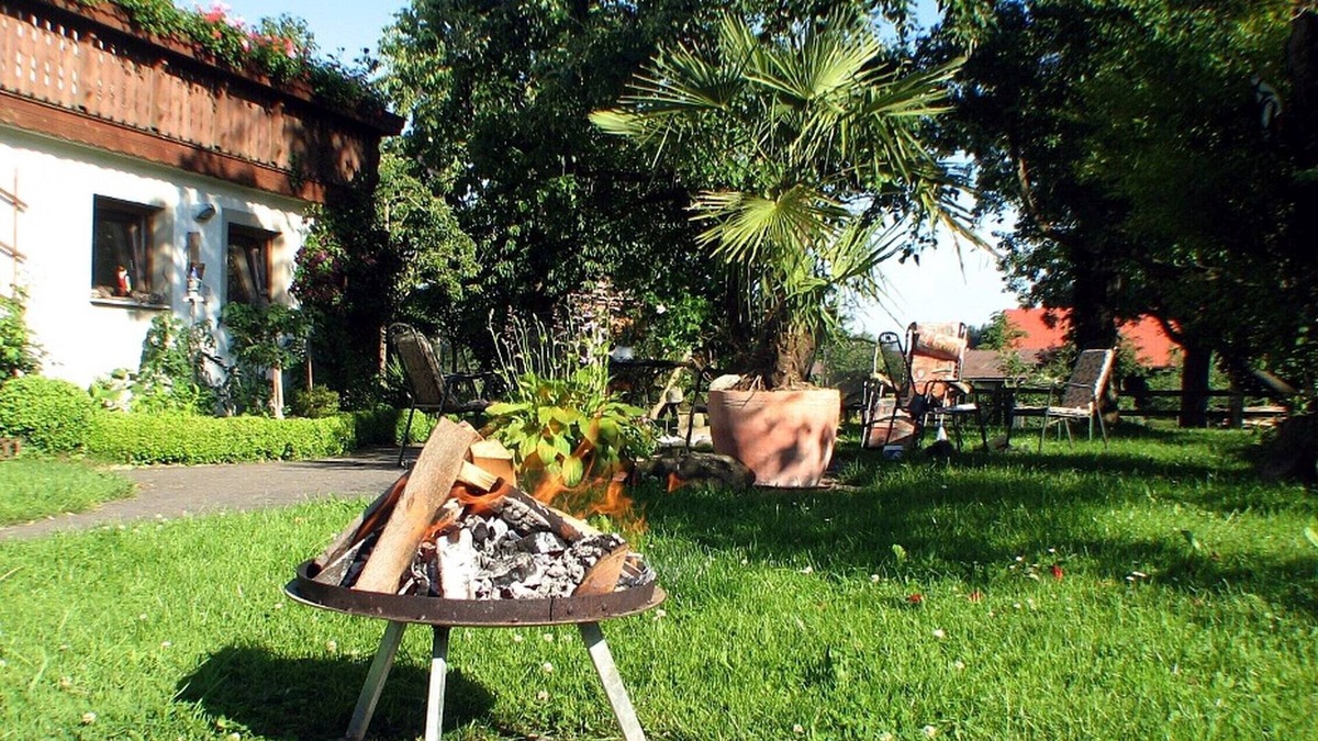 Wilhelmsdorf Apartment | Ferienwohnung Jägerstube, 72 qm, 2 Schlafzimmer, 1 Wohnzimmer, max. 6 Personen