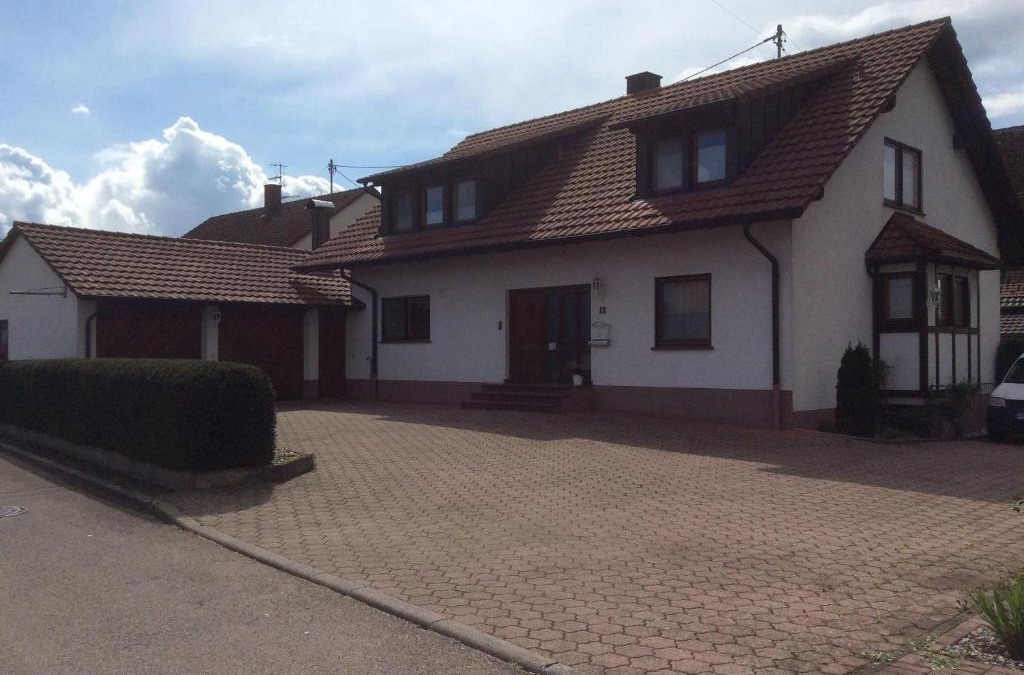 Grißheim Apartment | Ferienwohnung-Loesch